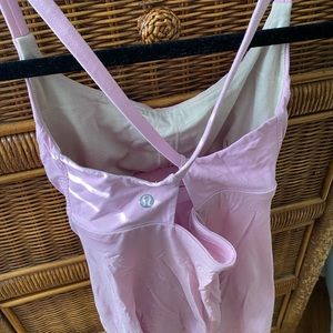 Lululemon tank